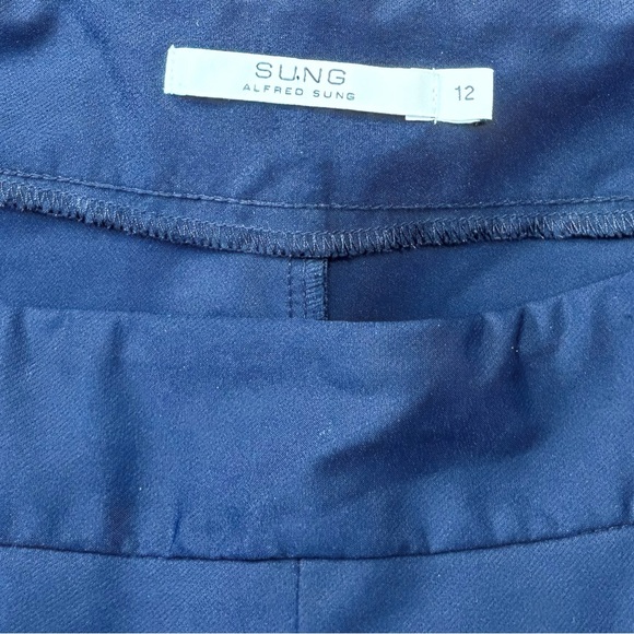 ALFRED SUNG, Navy Pull-On Capri Pants, Size 12, Stretch, Minimalist Workwear - Picture 2 of 9